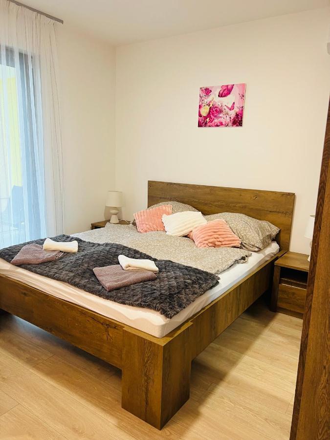 Medences Panoramas Balatom Apartman ชิโอฟก ภายนอก รูปภาพ