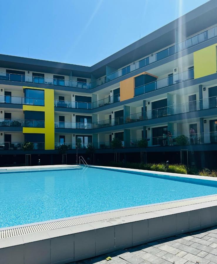 Medences Panoramas Balatom Apartman ชิโอฟก ภายนอก รูปภาพ